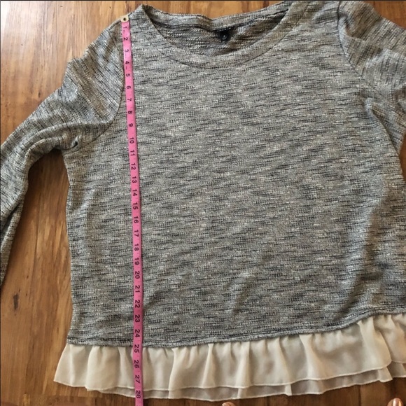 Torrid Knit Ruffle Hem Sweater Size 3 - Picture 4 of 7